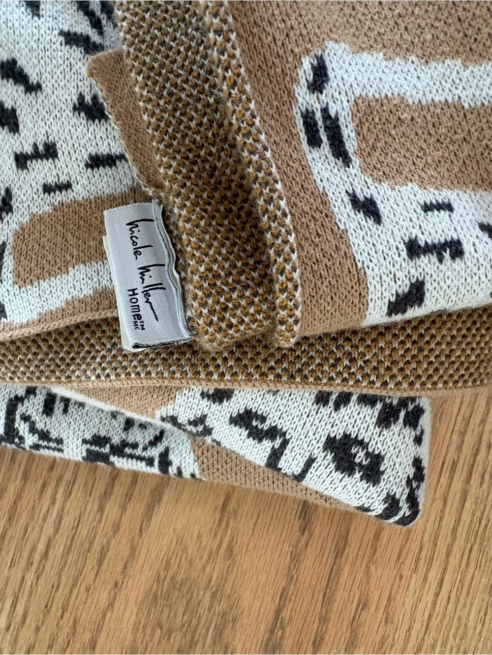 Anthropology Nicole miller blanket